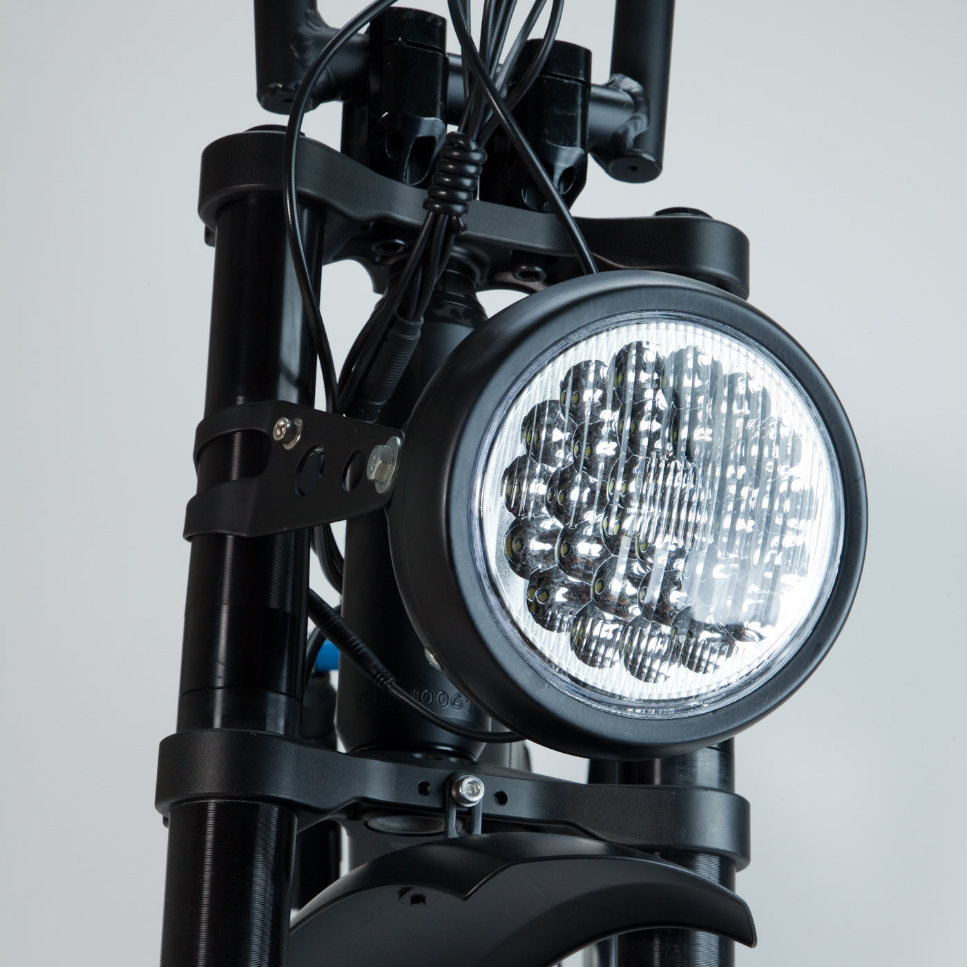 BLUEREV-MOTO81 - LED FRONT LIGHT - Street Rides