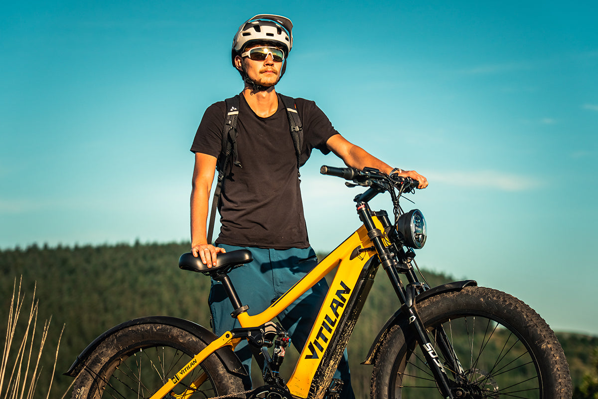 VITILAN T7 Pro yellow electric bike with rider