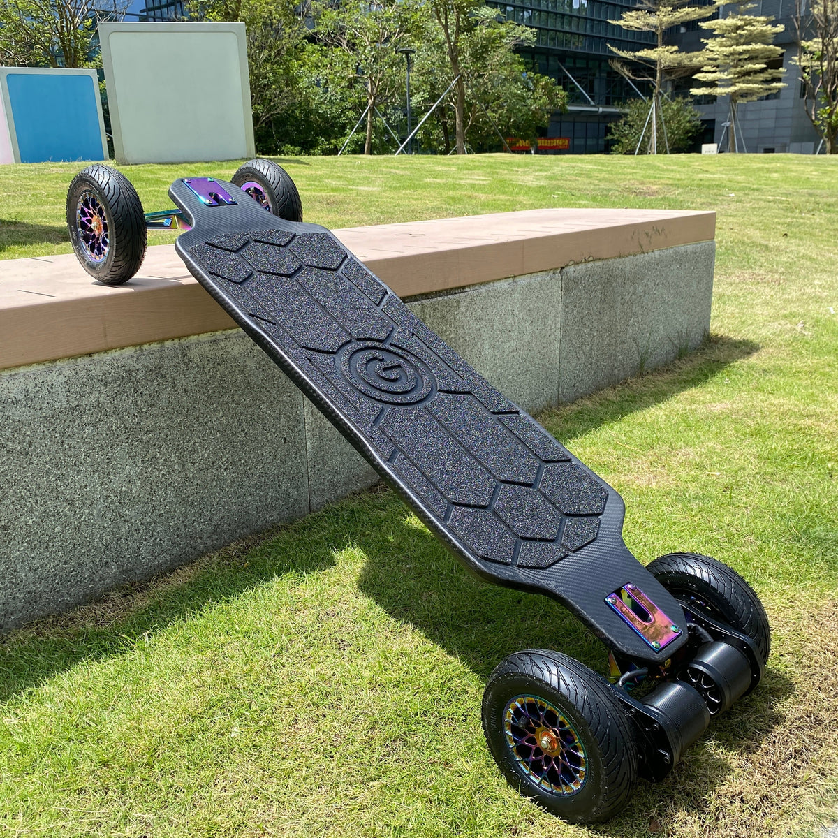 Ownboard Carbon ZEUS Max configurable electric skateboard - official product image 8