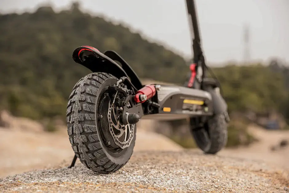 iSinwheel M 800W Racer Electric Scooter - Street Rides