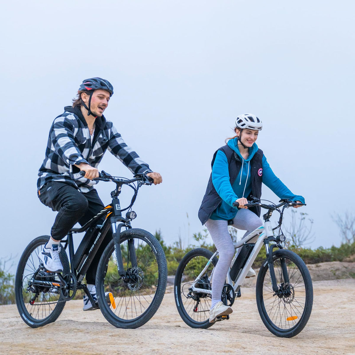 5TH WHEEL Mate on a suburban road — upright posture and wide bars for confident city riding