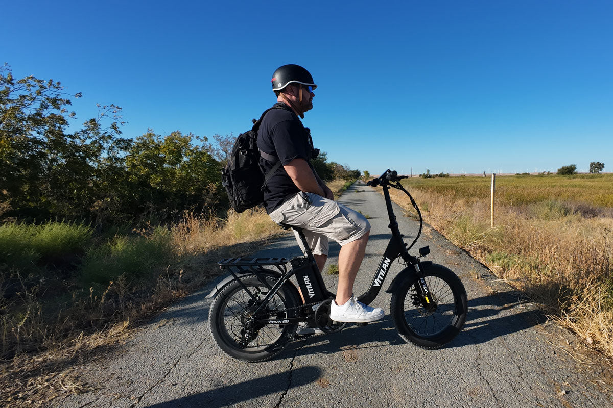 VITILAN U3 white electric bike outdoors