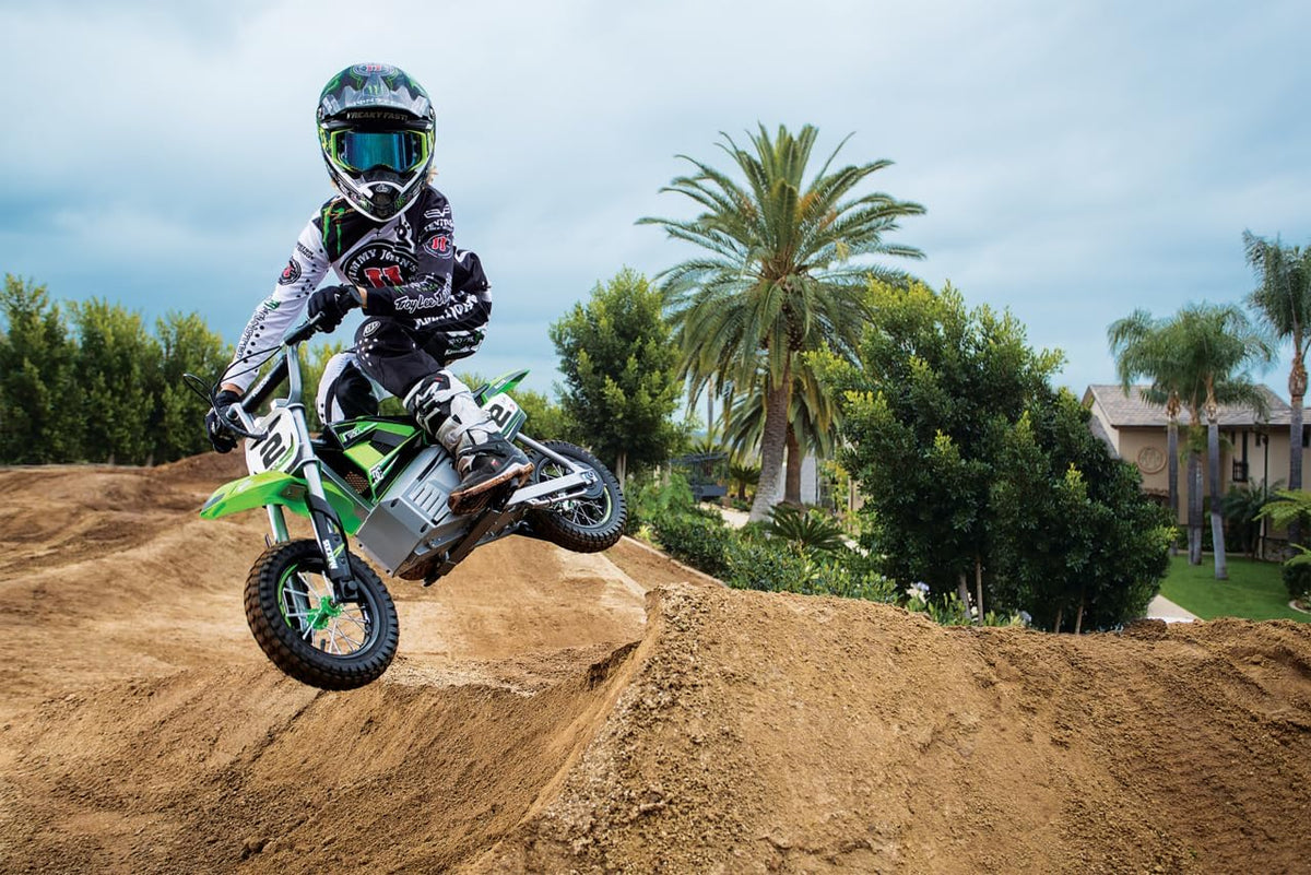 Razor SX350 McGrath Electric Dirt Bike (Kids/Teens) – Canada | Up to 22 km/h, High/Low Speed Control