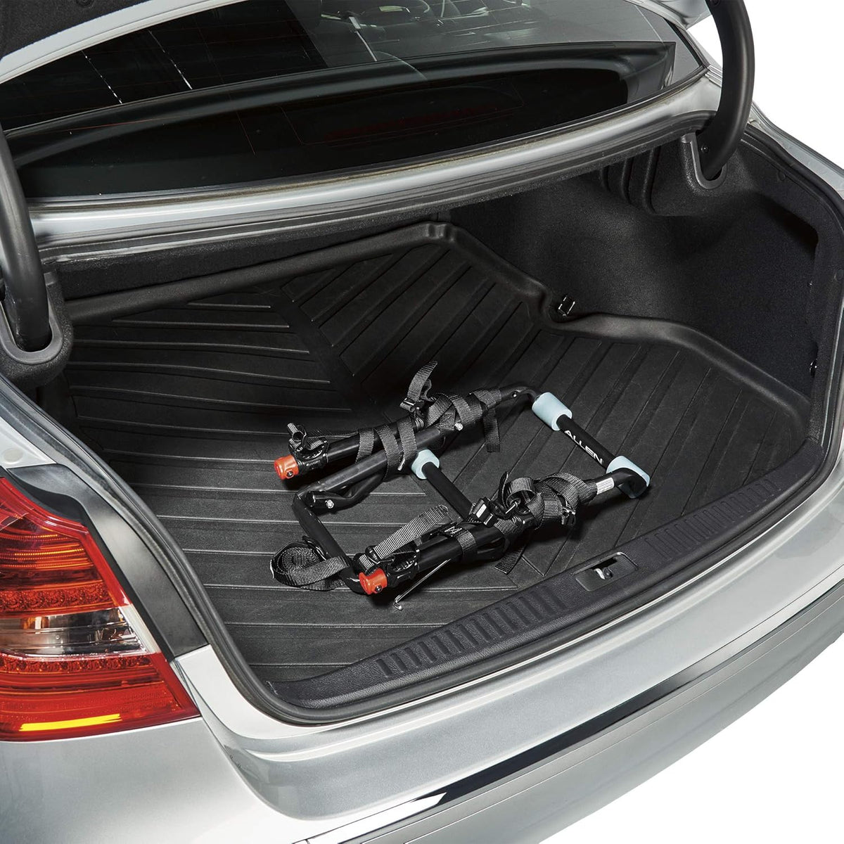 Allen Sports Deluxe 2-bike trunk mount rack rear strap detail Canada