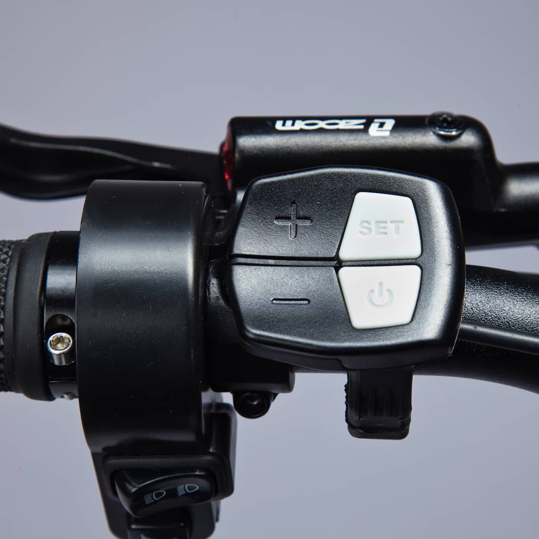 BLUEREV_2022_CANADIAN_INTUITIVE CONTROLS - Street Rides