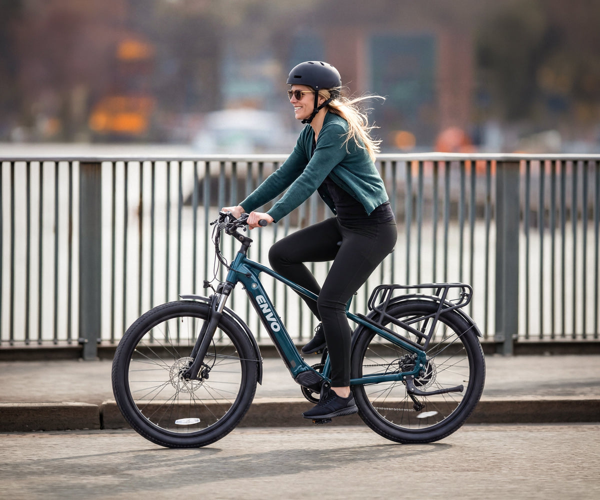 ENVO D50 electric bike, lifestyle riding scene