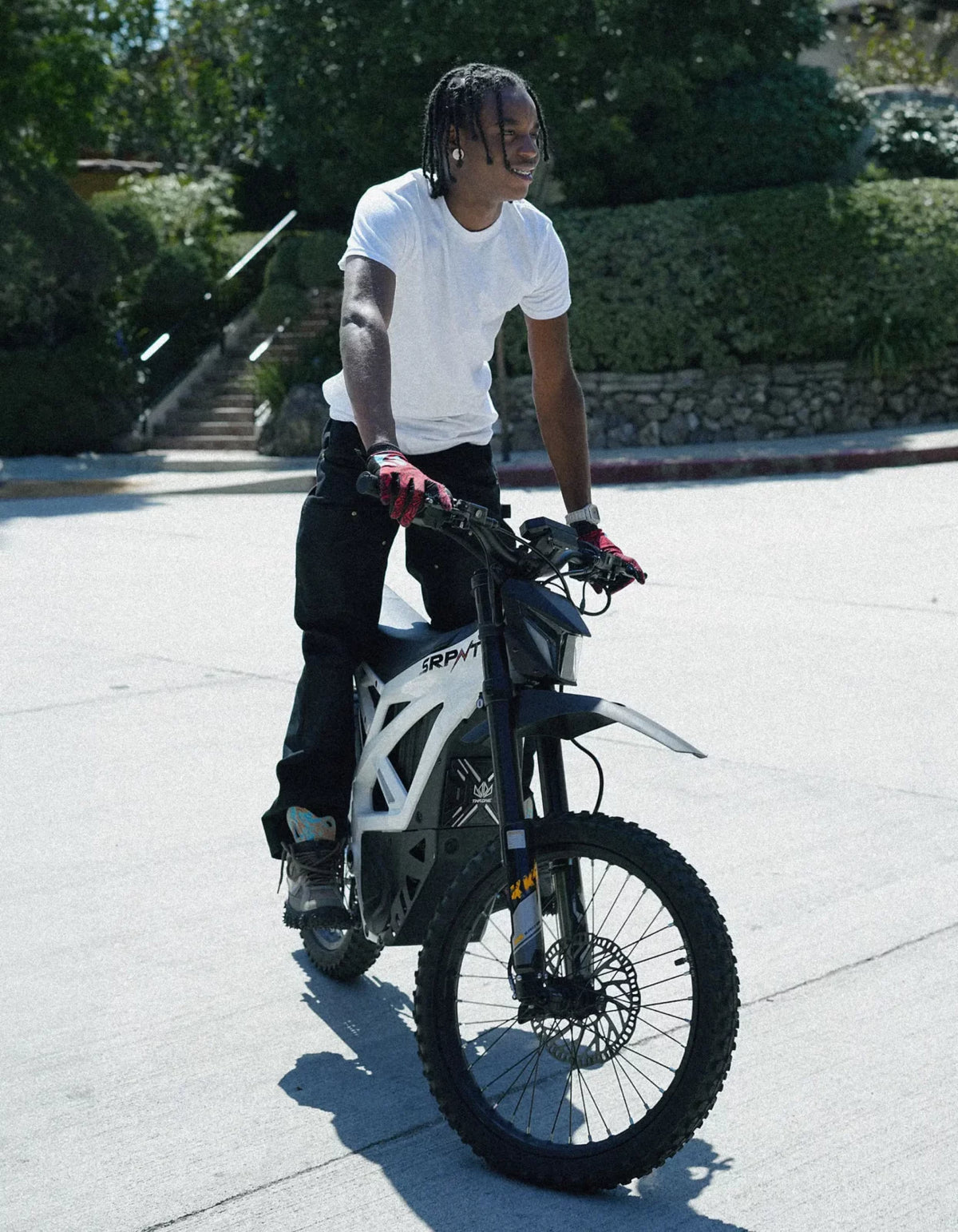 SRPNT X3 electric dirt bike Canada lifestyle image 2