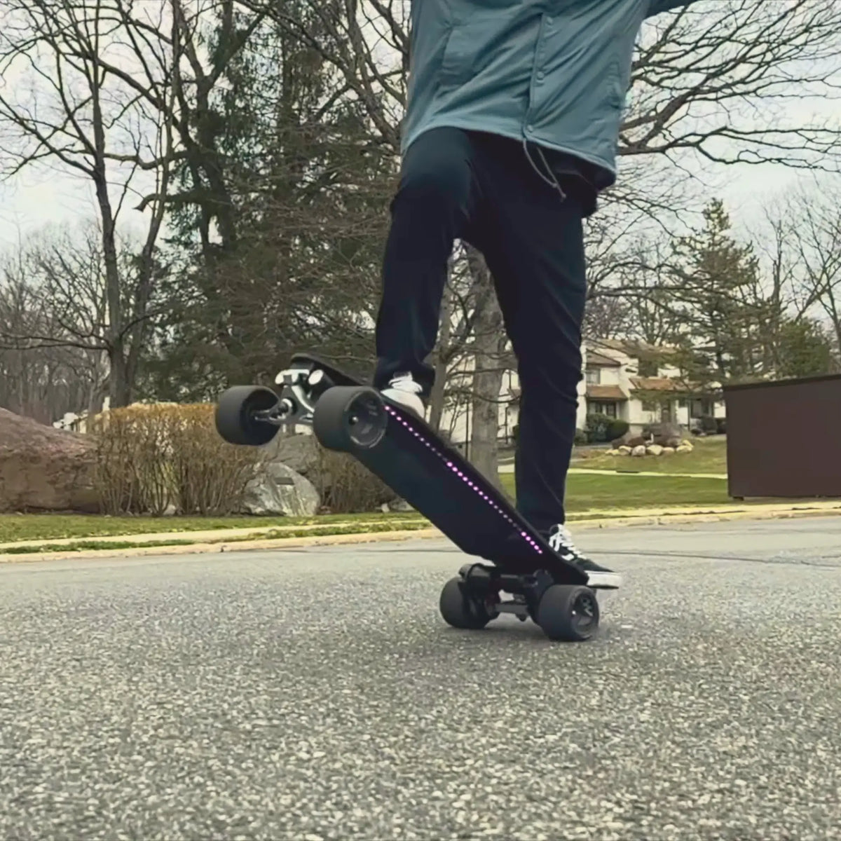 OMW Gladius electric skateboard - image 2