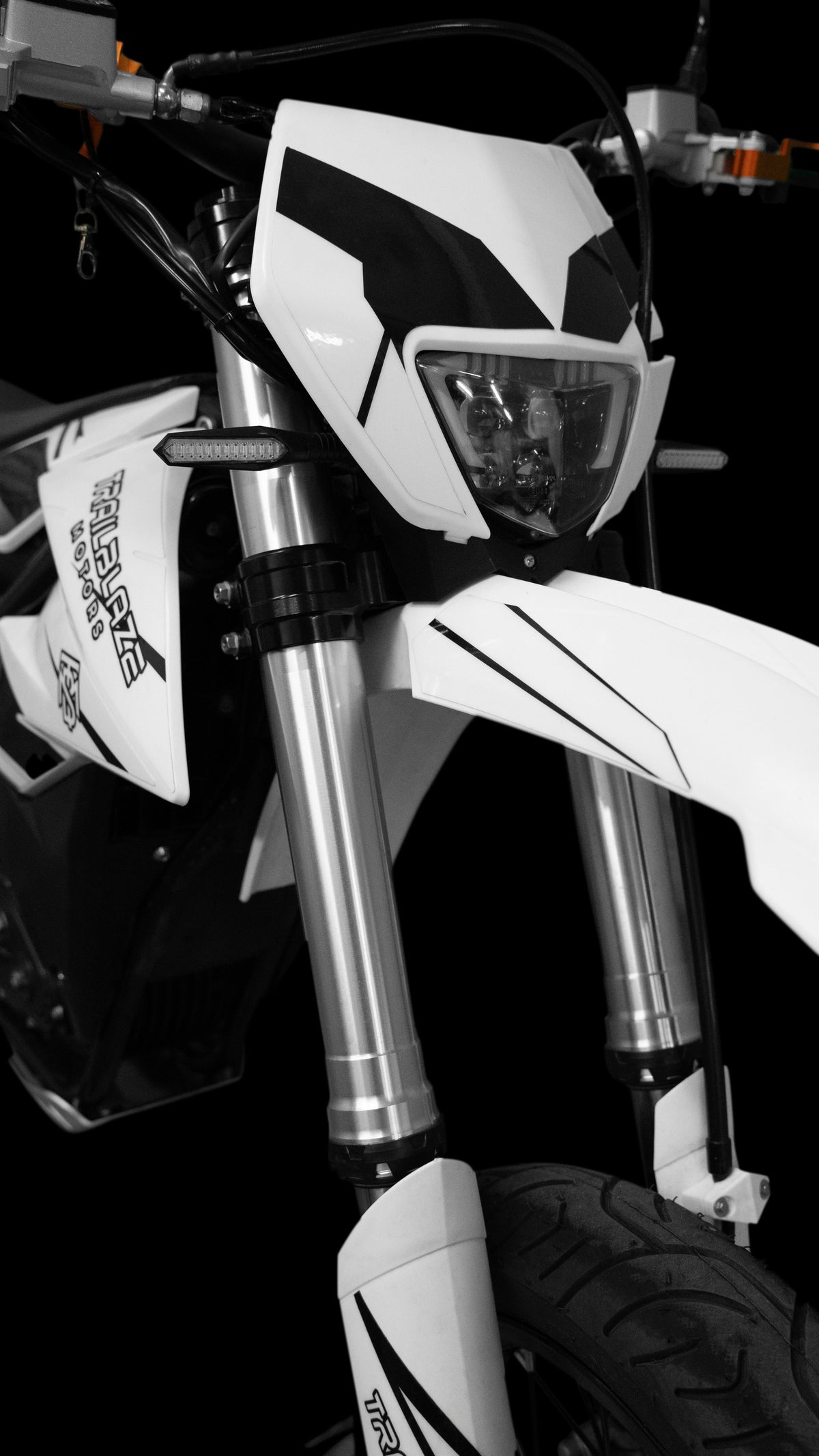 Trailblaze Motors Omega SM side profile