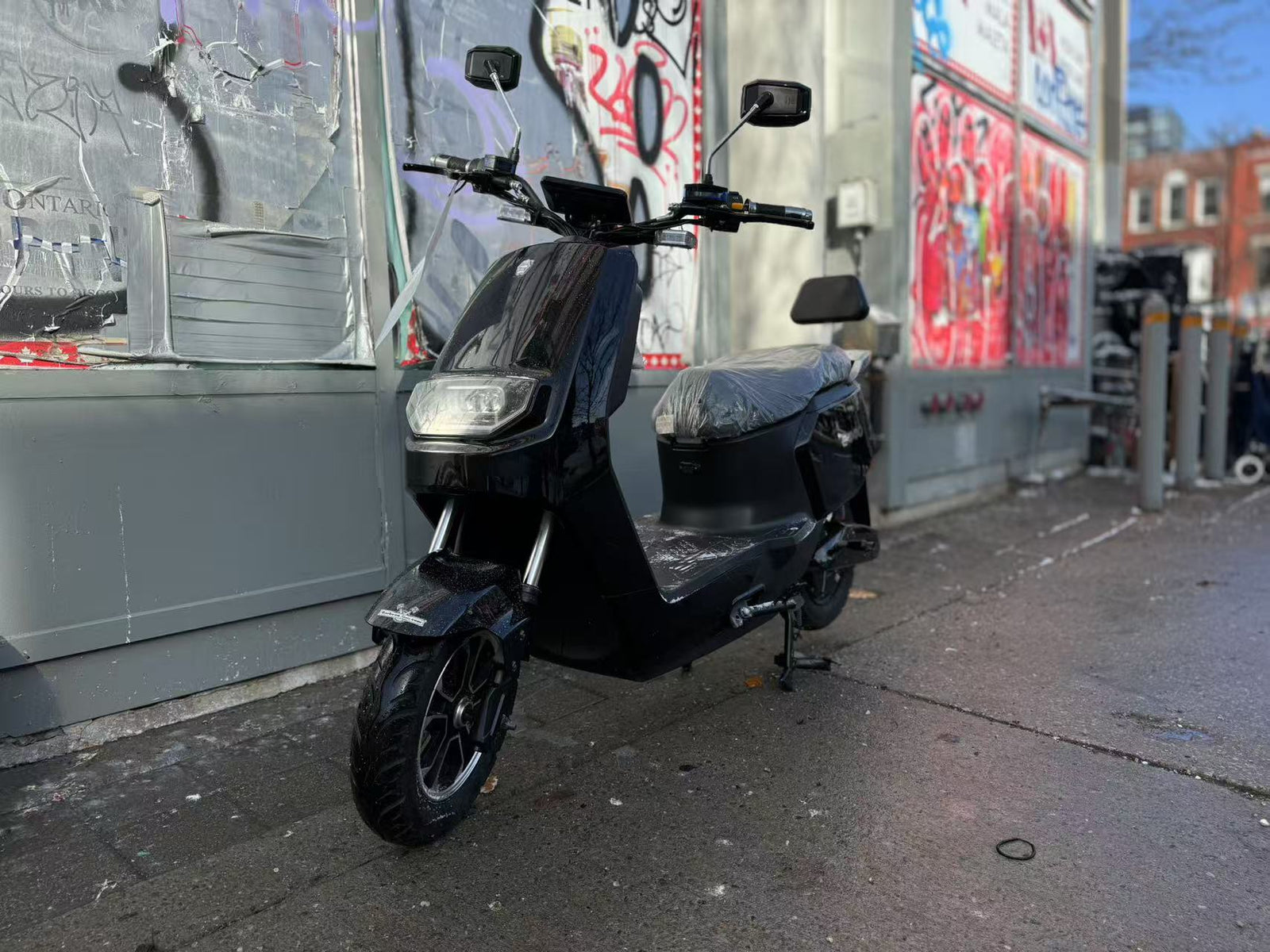 EMMO Vovo Electric Scooter (Showroom Demo) - official product image 3