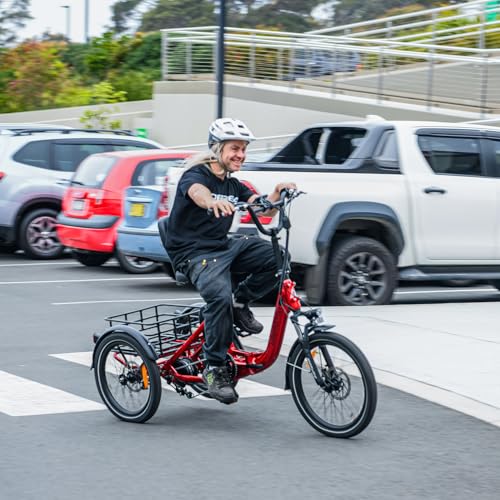 Addmotor CityTri E-310 riding scene