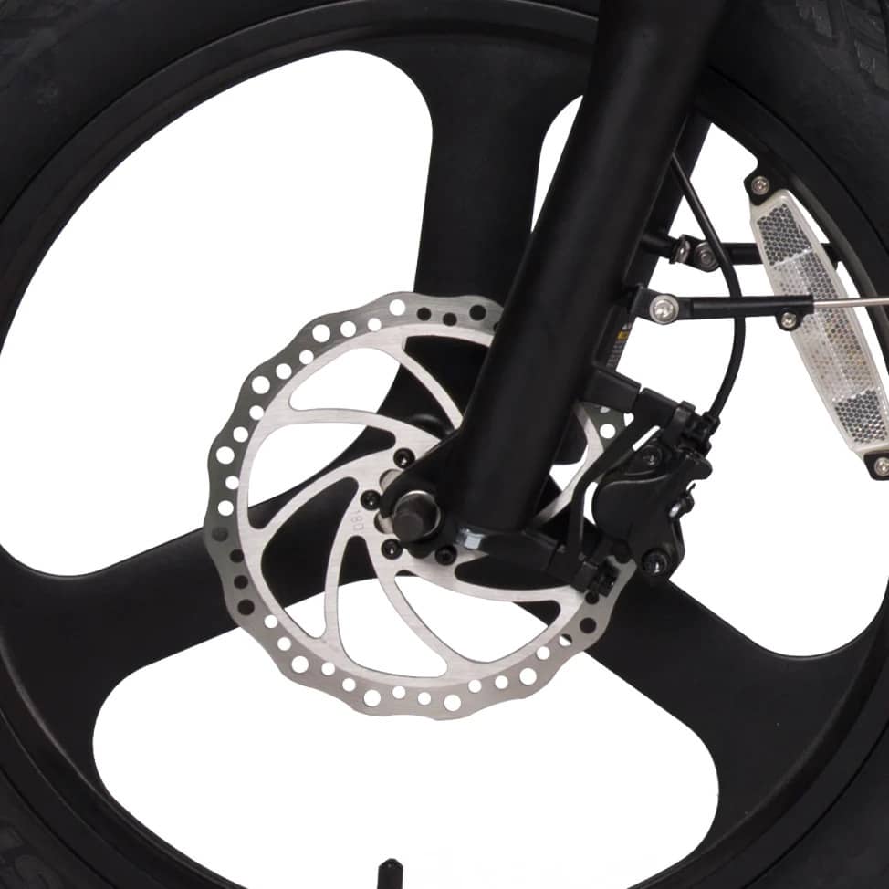 Hydraulic Disc Brakes-Magnum Premium 3 Low Step Commuter E-Bike-Street Rides