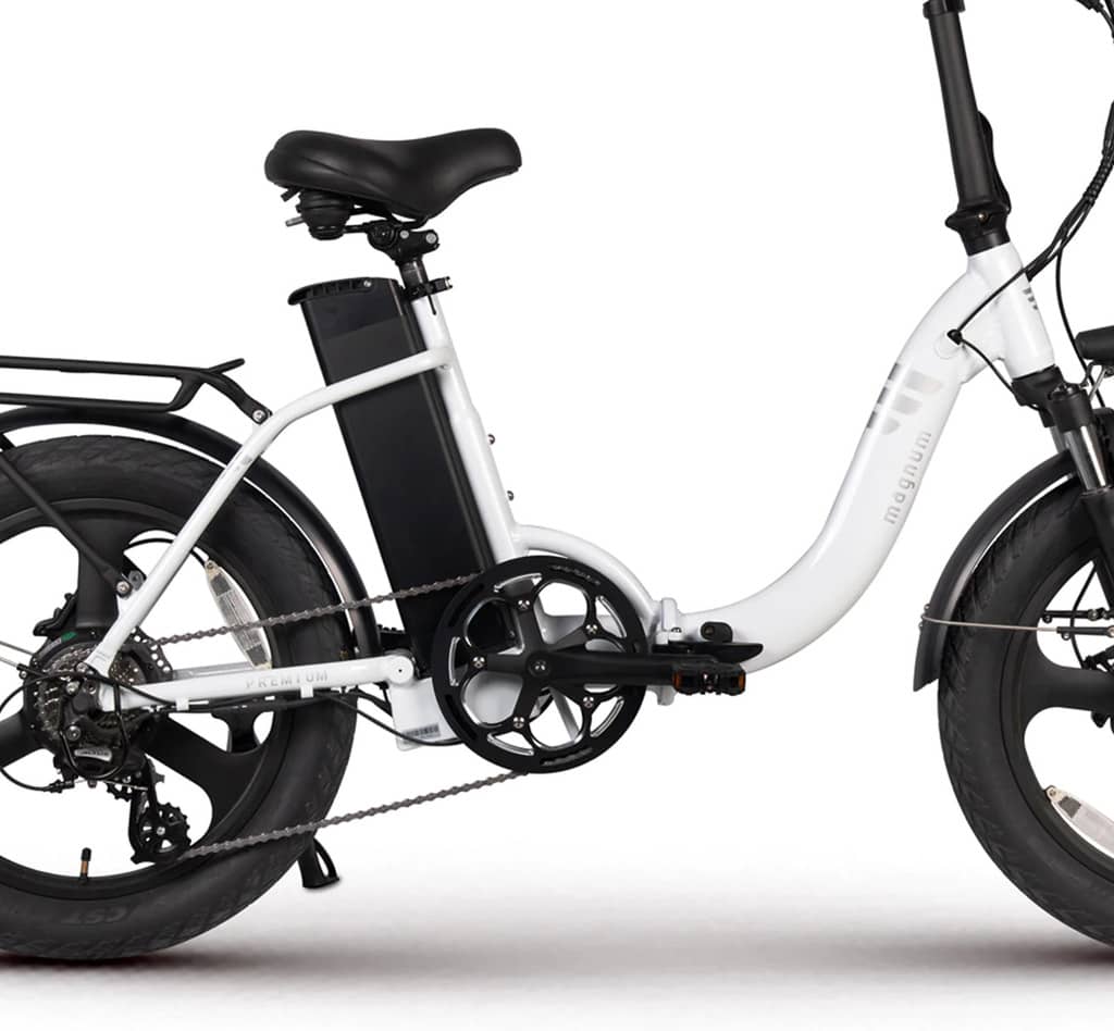 CONVENIENT FOLDING MECHANISM-Magnum Premium 3 Low Step Commuter E-Bike-Street Rides