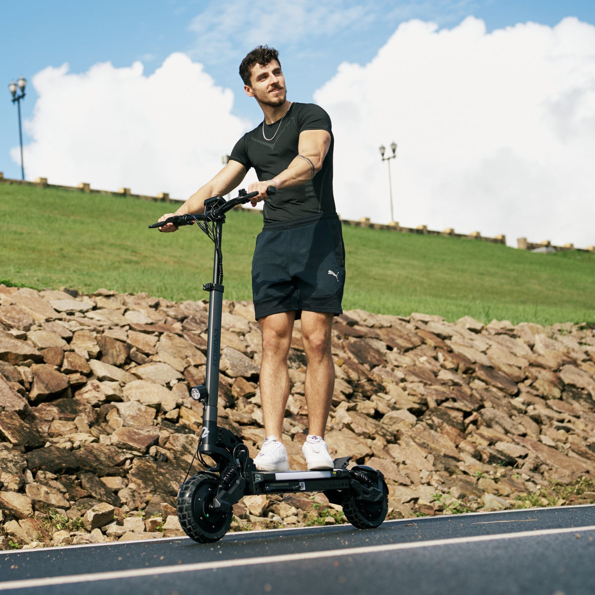 ECOROAD ES6 Dual Electric Scooter Canada official product image 3