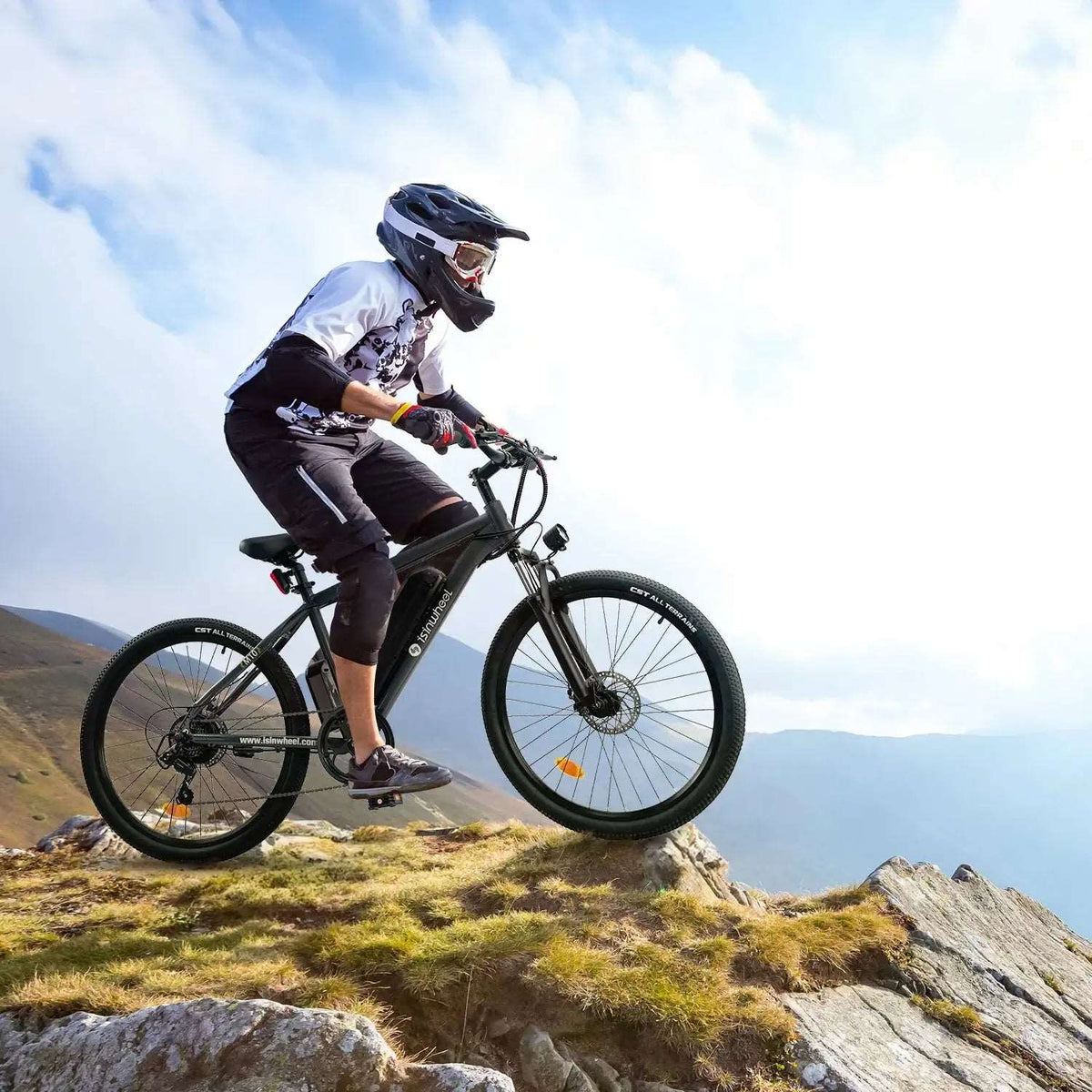 isinwheel M10 Electric Commuter Bike - Street Rides