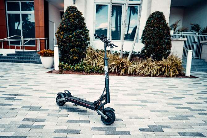 Additional product view of the Evolv Terra electric scooter
