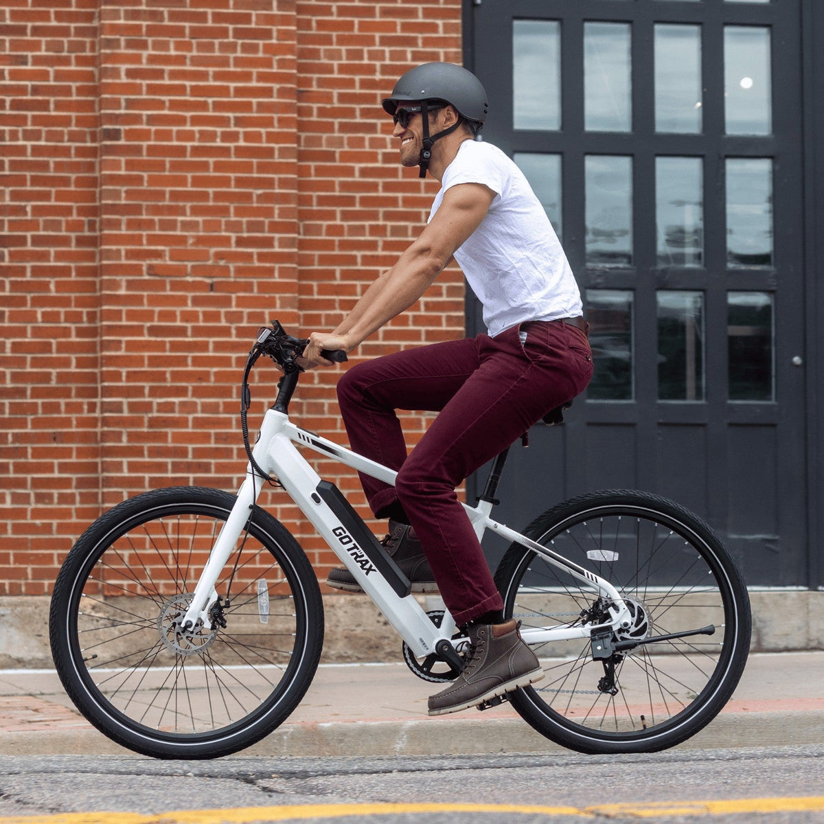 GOTRAX CTI electric bike city riding lifestyle photo