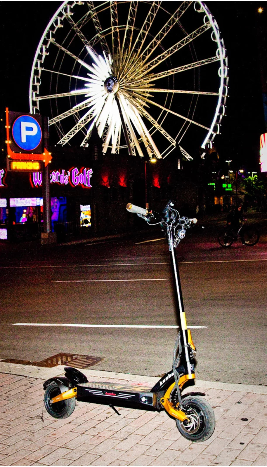 Kaabo Mantis King GT electric scooter Canada lifestyle image 1