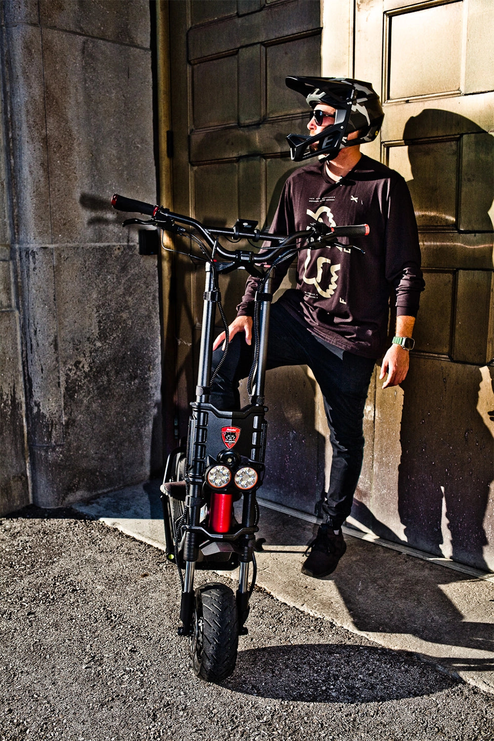 Kaabo Wolf King GT Pro black body detail