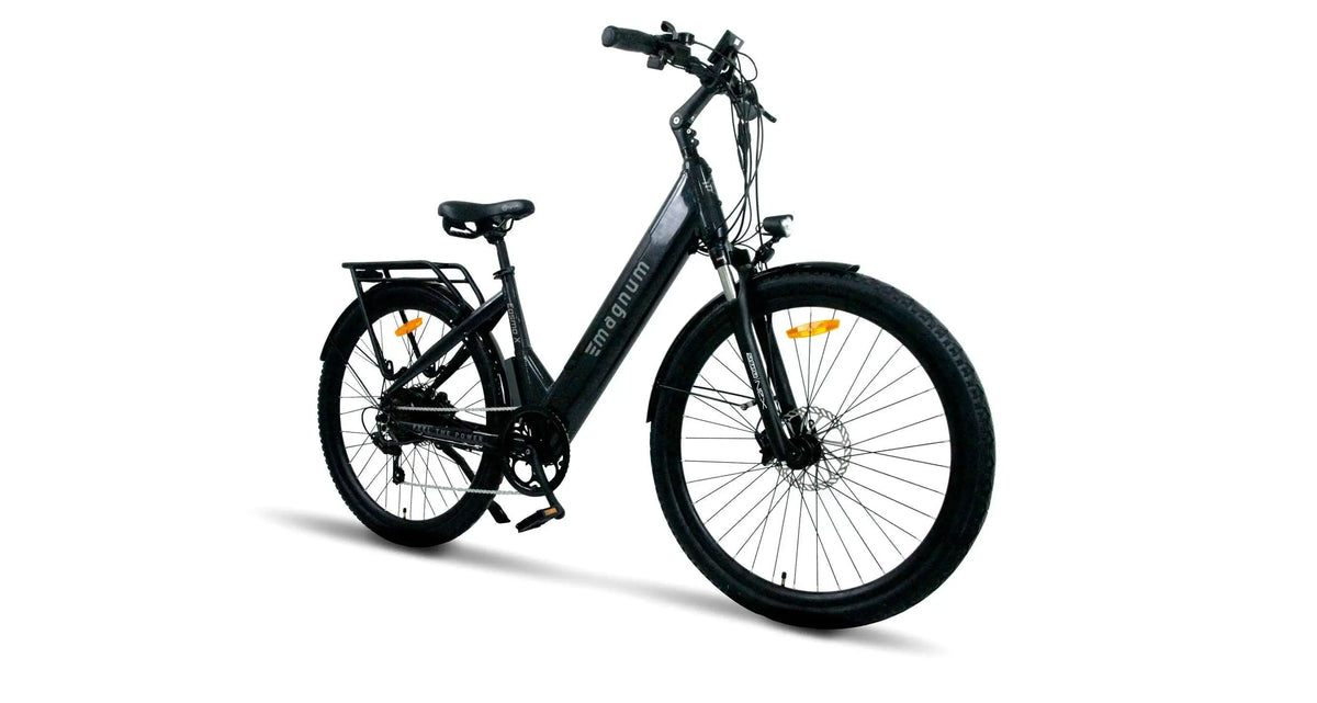 Magnum Cosmo S metallic black bike in a side profile