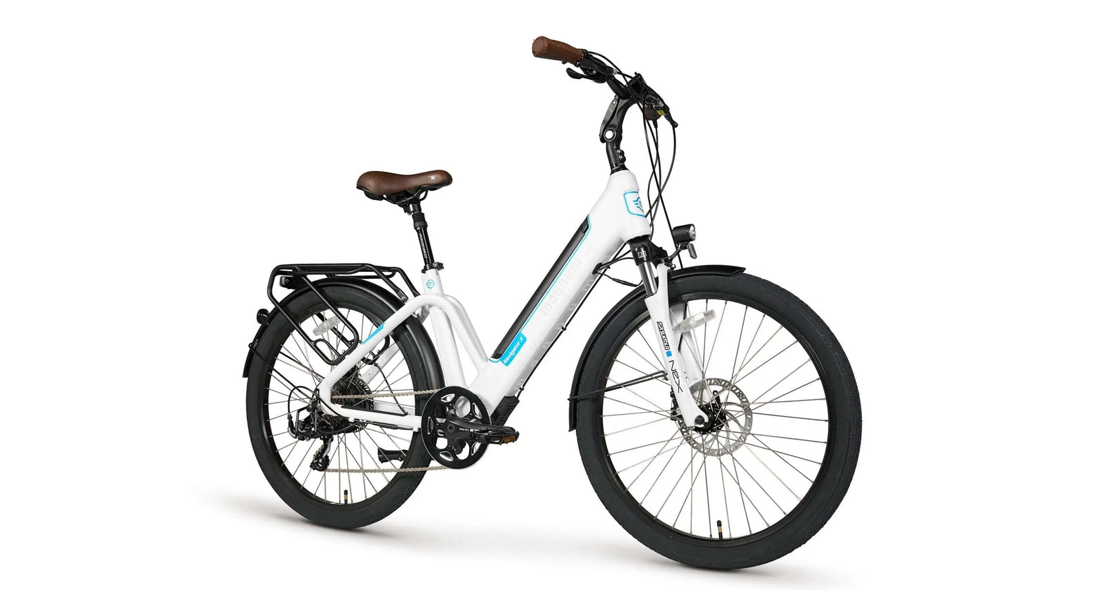 Magnum Navigator S white model in a touring pose