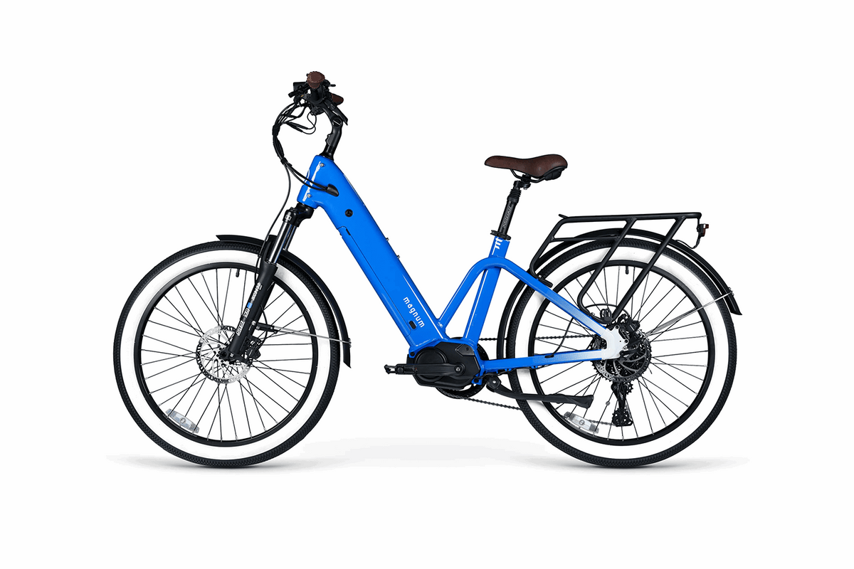 Blue Magnum Pilot commuter e-bike in a clean studio shot