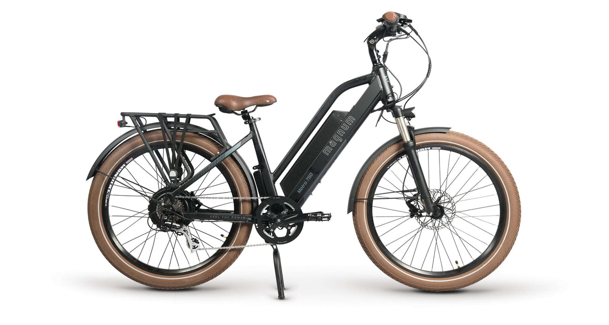Magnum Metro 750 - Versatile Commuting E-Bike - Street Rides