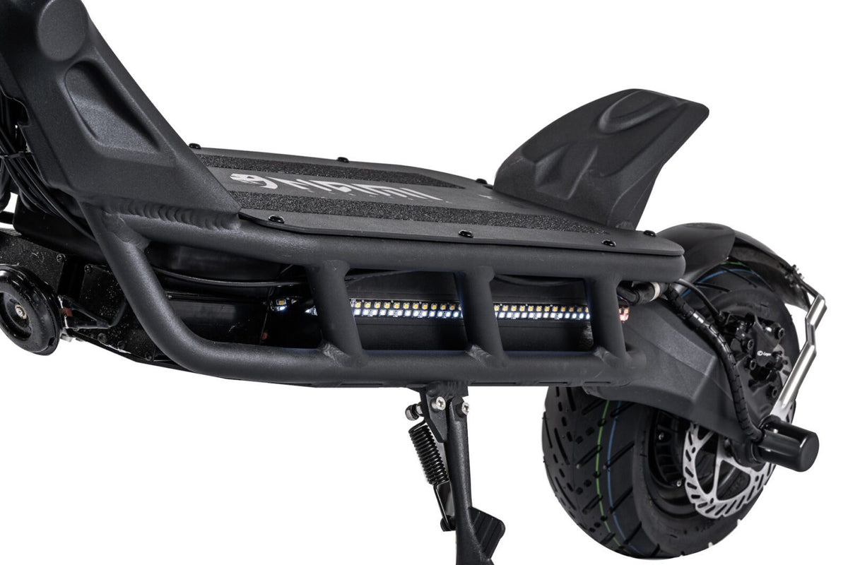 Nami Blast Max electric scooter Canada lifestyle image 2