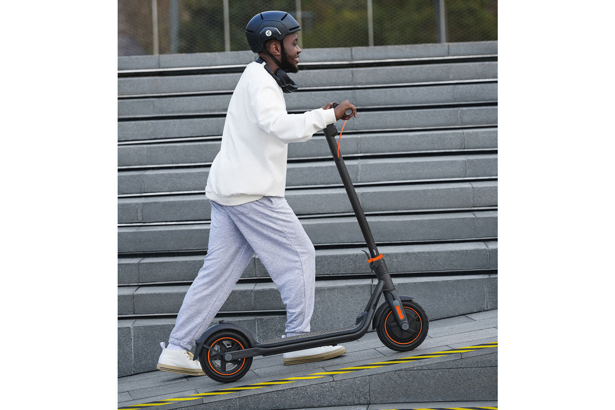 Segway F40 KickScooter - official product image 5