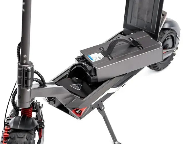 EVOLV Corsa side detail with the deck and tires visible